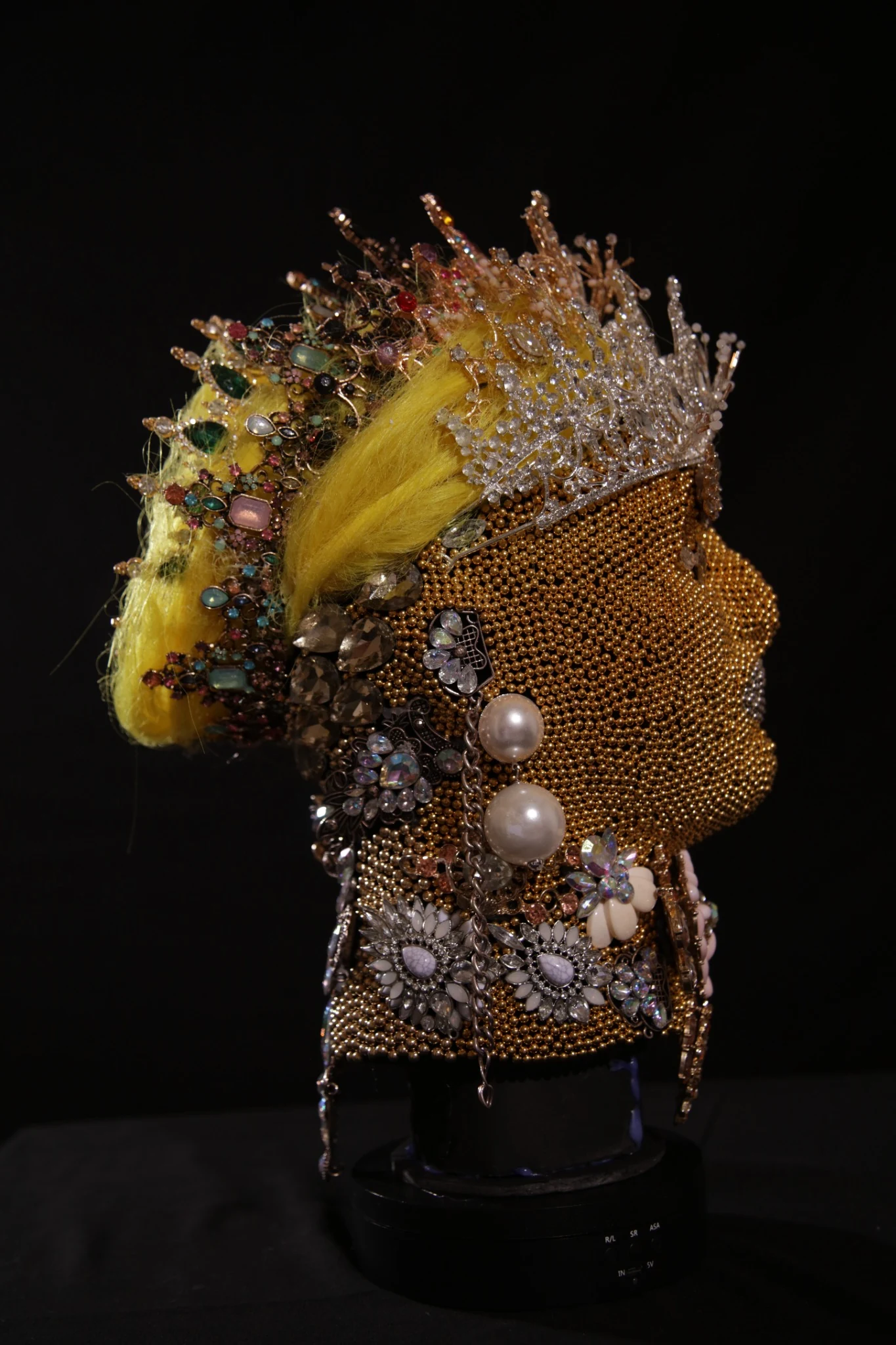 Disco Balling Heads, 2022 sculpture